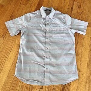 Travis Mathew Shirt Mens M Purple Blue Golf Button Up Stretch Striped Casual